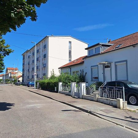 Jurassique Appart Montigny-les-Metz Exteriör bild
