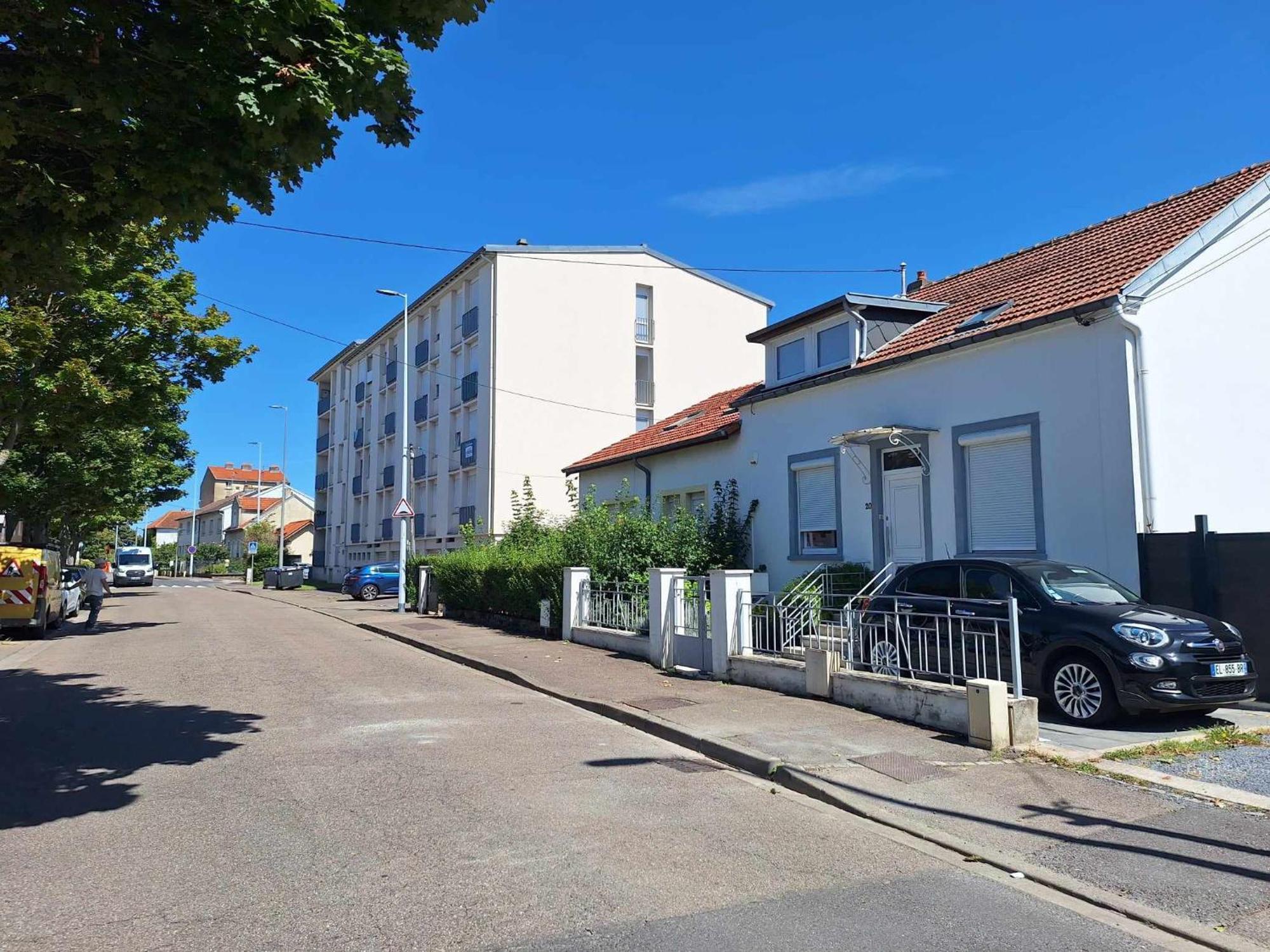 Jurassique Appart Montigny-les-Metz Exteriör bild