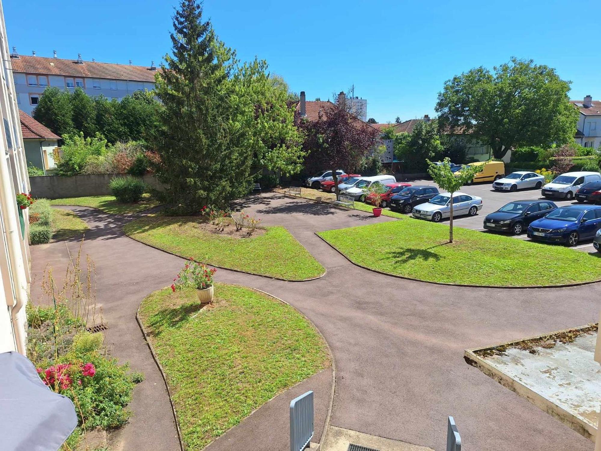 Jurassique Appart Montigny-les-Metz Exteriör bild